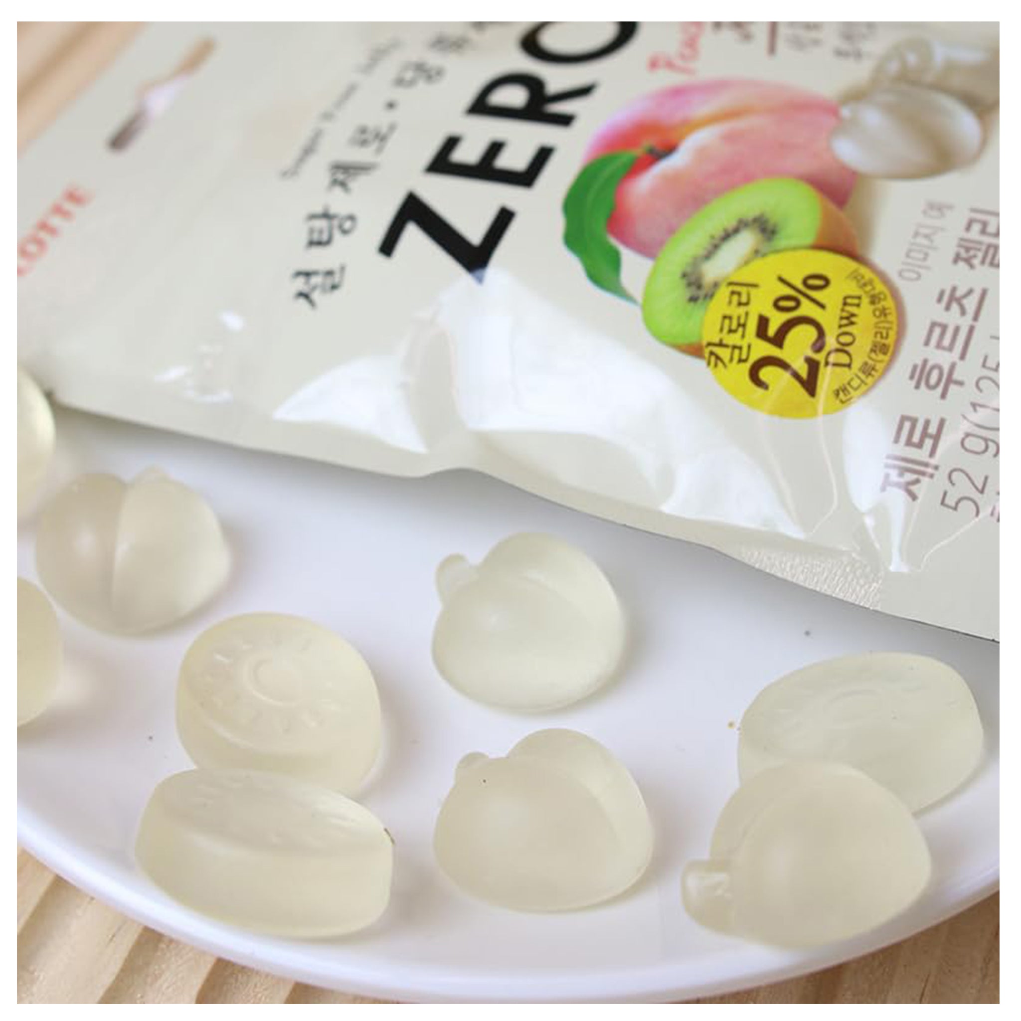 LOTTE ZERO Sugar-Free Peach & Kiwi Jelly Gummies – 52g
